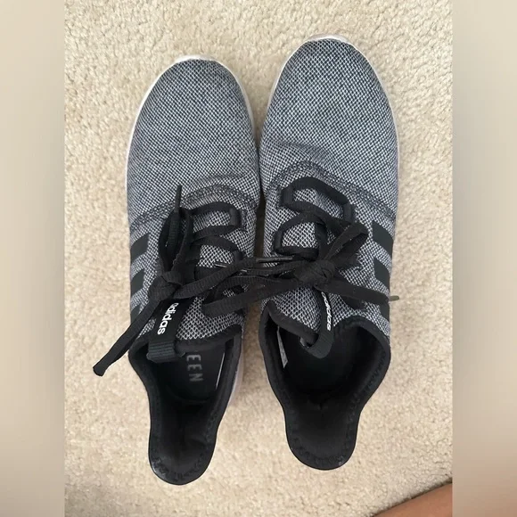 Adidas Womens Qt Racer Workout Casual Running Shoes Gray 8.5 - Picture 3 of 8